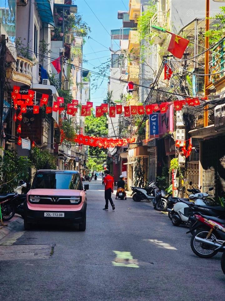 Quá hiếm phố vip nguyễn chí thanh! 38m2*6t, lô góc, ngõ thông, gần phố, dân trí vip, ở cực sướng.