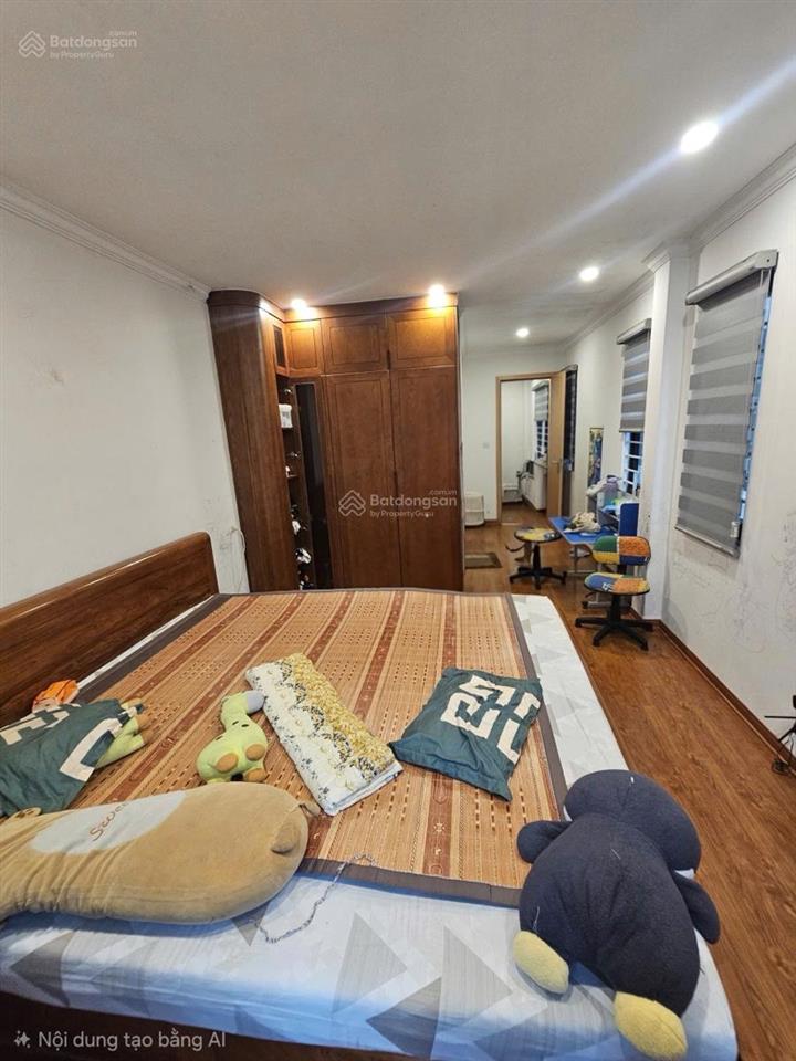 Thông số hoàn hảo! phố hào nam, 42m2*5t, dân xây, 2 thoáng, gần phố ngõ thông, nội thất full ở vip