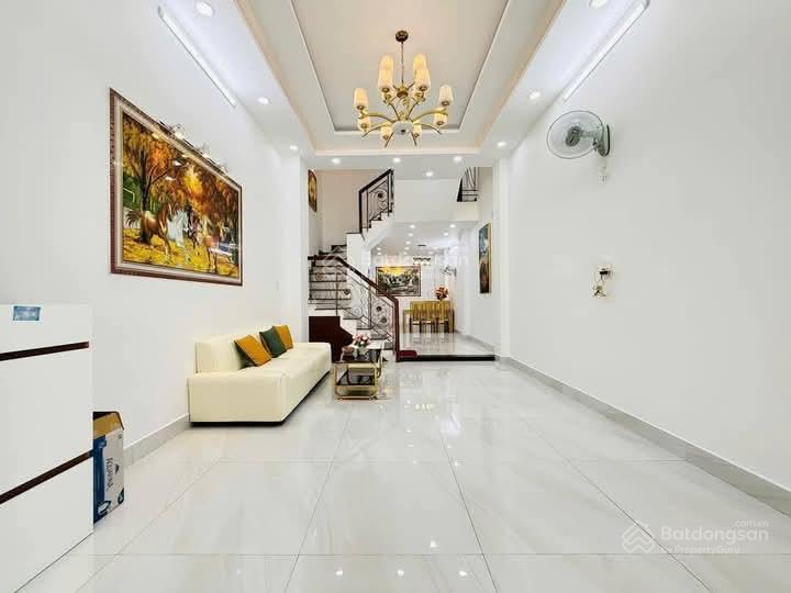 Thông số hoàn hảo! phố hào nam, 42m2*5t, dân xây, 2 thoáng, gần phố ngõ thông, nội thất full ở vip