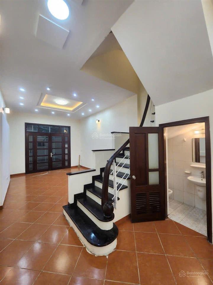 Cực hiếm dân xây! la thành 54m2*5t, ngõ thông, 2 thoáng nội thất cơ bản, công năng đầy đủ, ở sướng