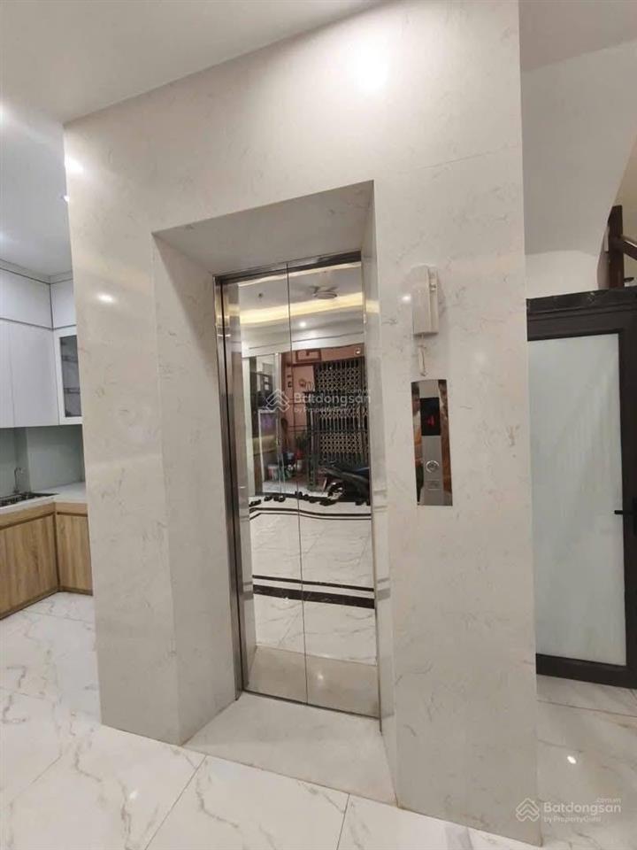 Gấp gấp nhà mới đẹp! 42m2*6t, tôn đức thắng, thang máy, nội thất full, gần phố, ngõ thông, ở sướng.