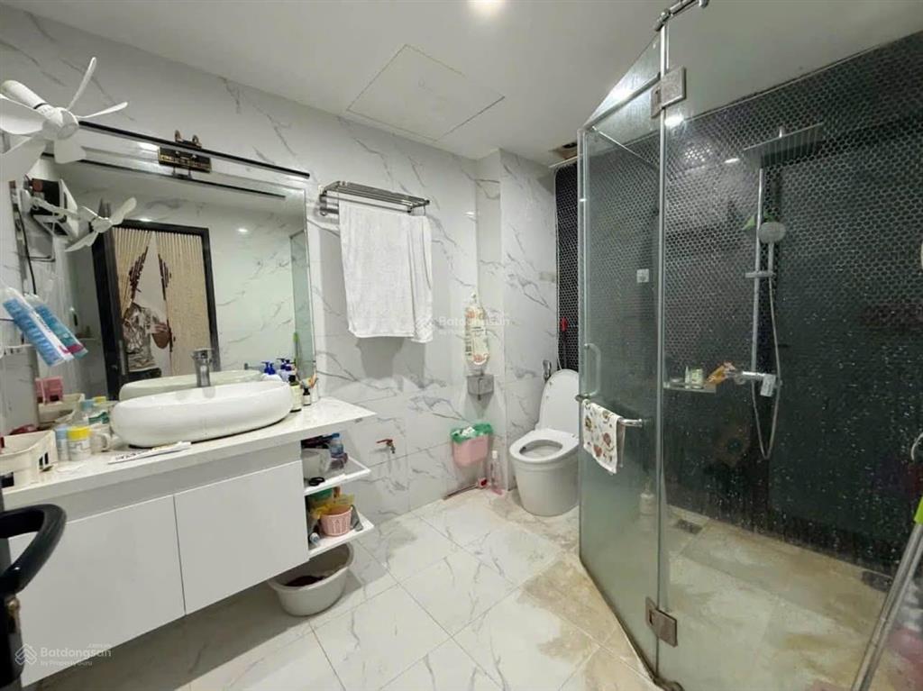 Chủ giảm sốc 1 tỷ, phố chùa bộc 36m2*5t, dân xây mới đẹp, nội thất full, gần phố, công năng đủ.