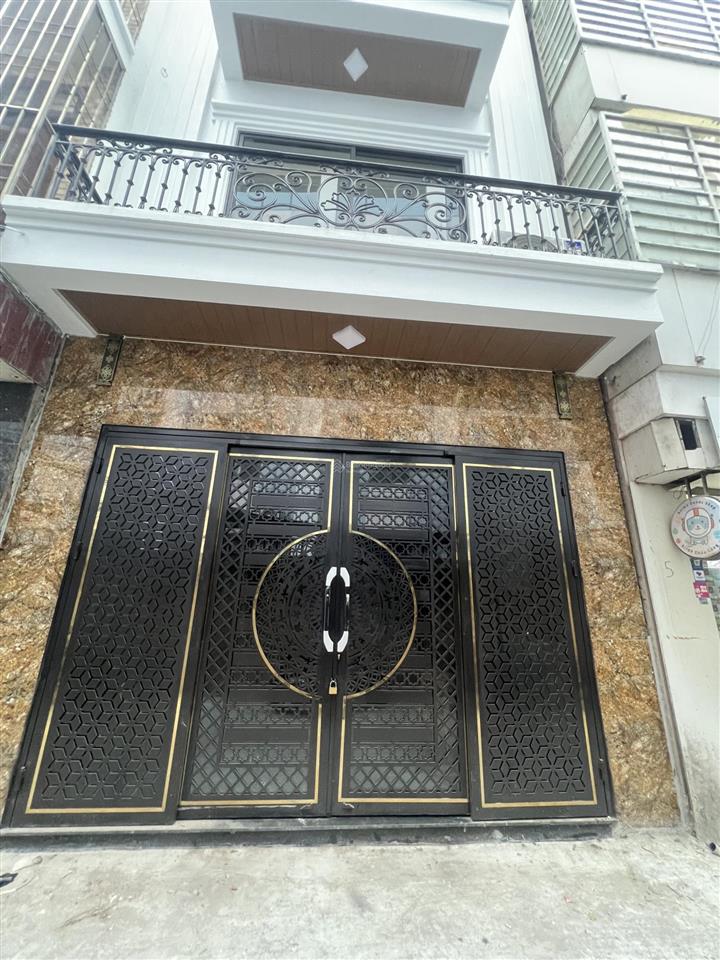 Hiếm hiếm! phố chùa láng, 40m2*6t, thang máy, nội thất ful, dân trí vip, ngõ thông, gần ô tô, ở vip