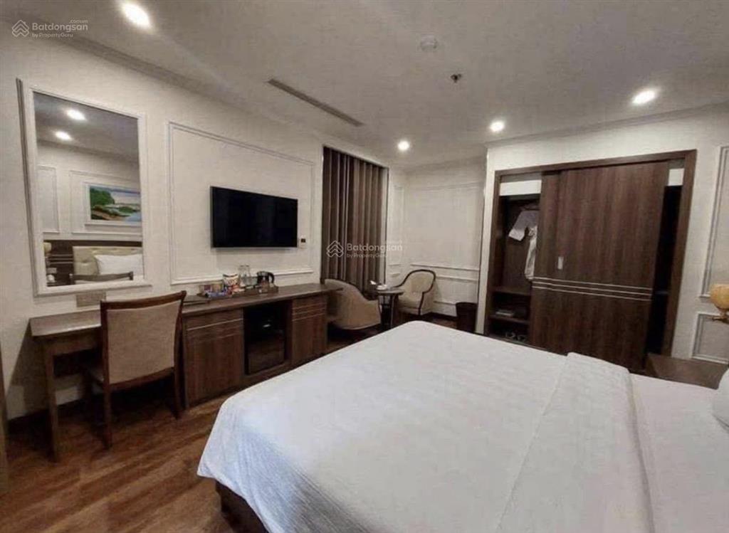 Bán khách sạn 4 sao trần thái tông  11 tầng  lô góc 2 mặt tiền  gần công viên cầu giấy