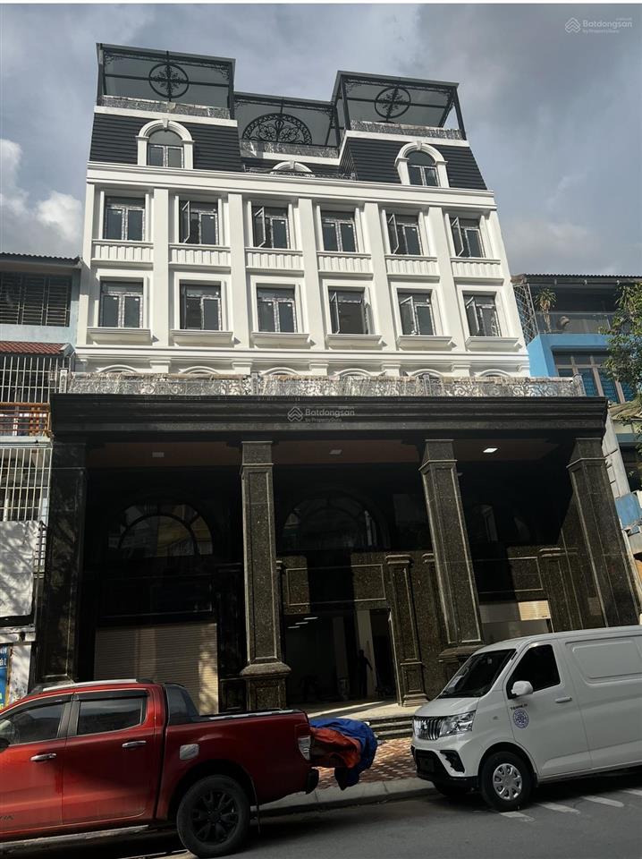 Bán đất mặt phố thụy khuê tây hồ 200m2  mt 9.5m  phù hợp xây building apartment chỉ hơn 400tr/m2