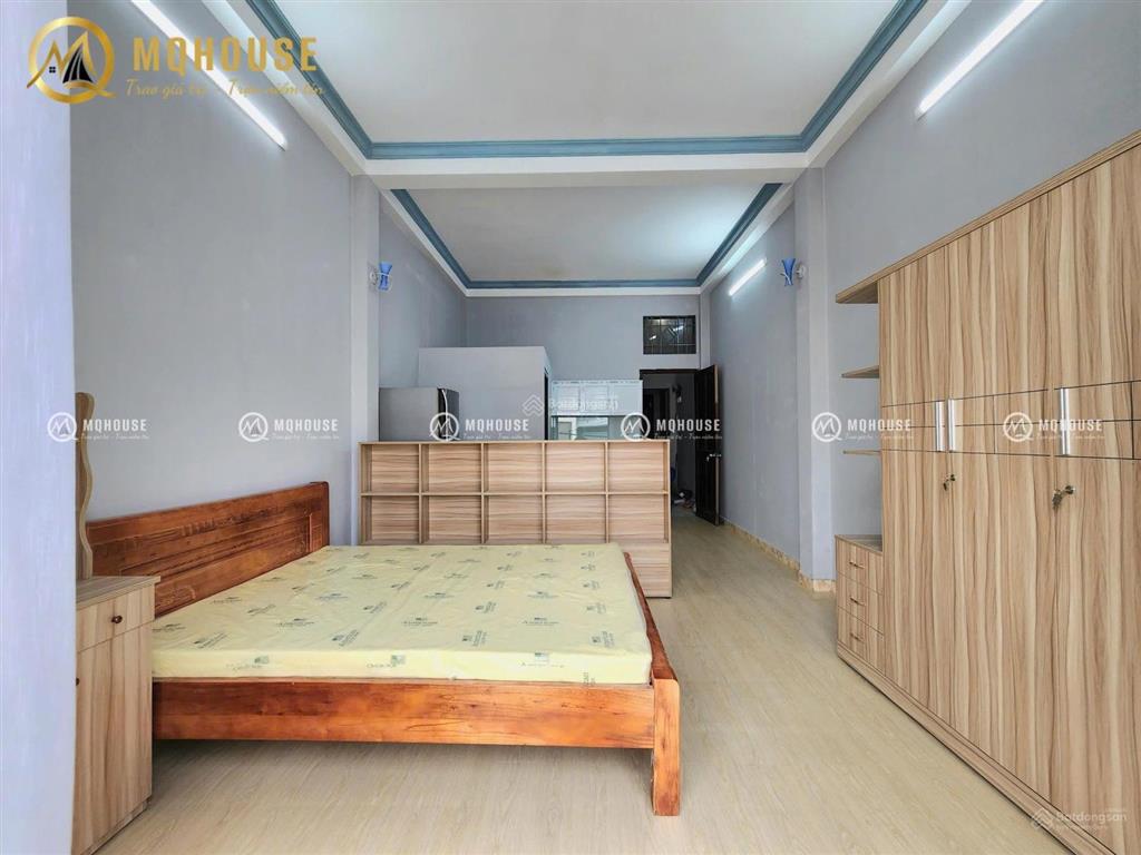 Cho thuê căn hộ dịch vụ tân bình, có ban công lớn