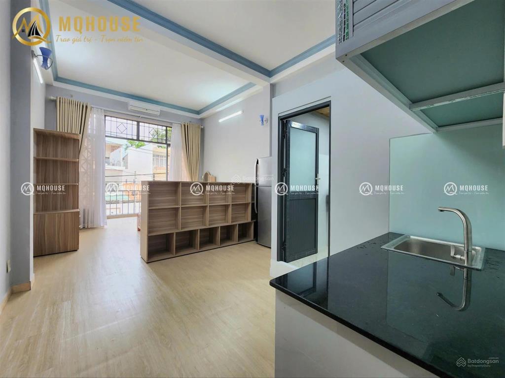 Cho thuê căn hộ dịch vụ tân bình, có ban công lớn