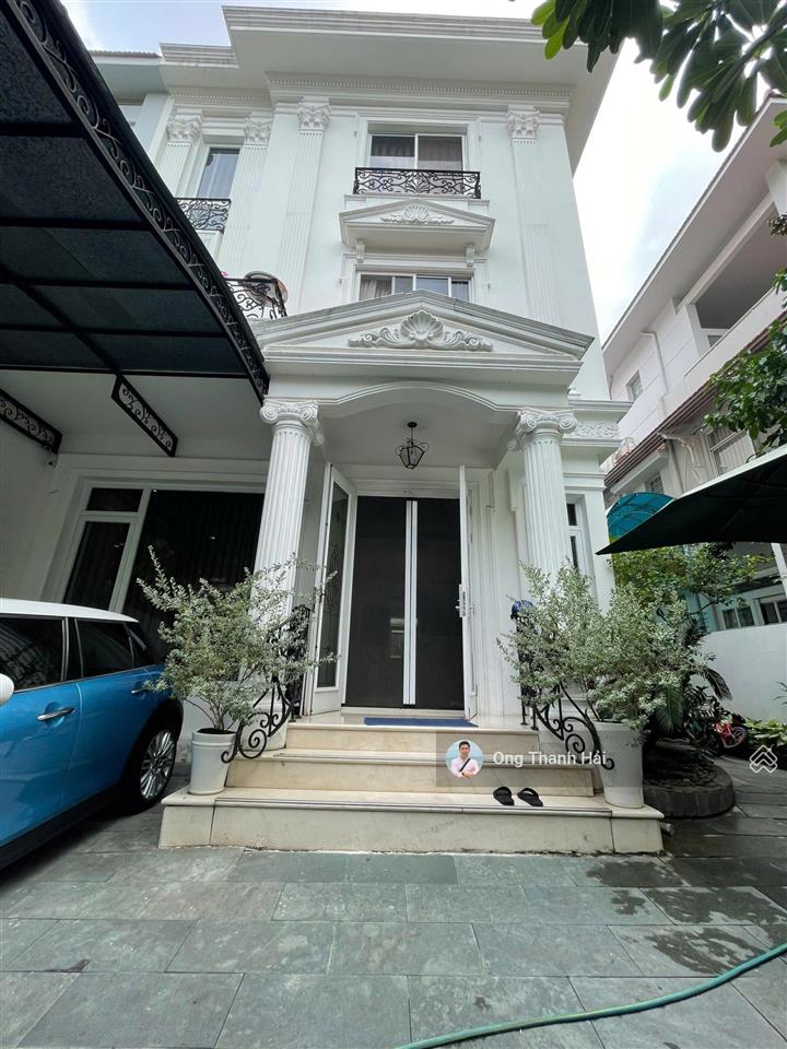 Cho thuê biệt thự phú mỹ hưng cạnh bên trường quốc tế nam sài gòn ssis, đinh thiện lý,hồ bán nguyệt