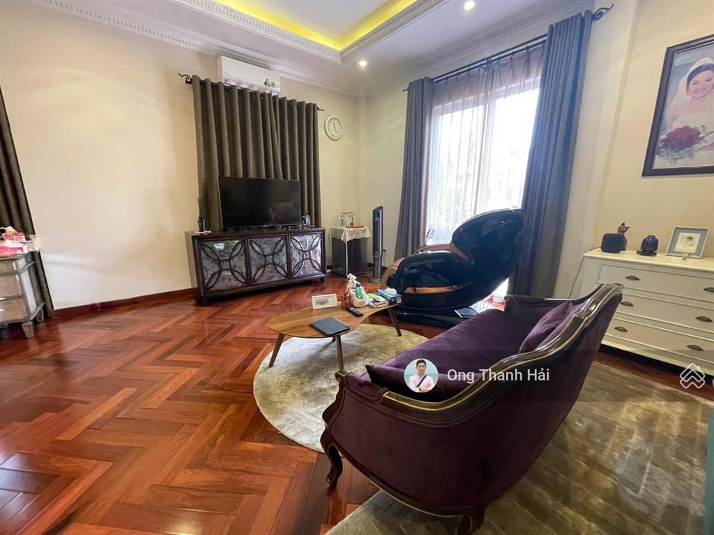 Cho thuê biệt thự phú mỹ hưng cạnh bên trường quốc tế nam sài gòn ssis, đinh thiện lý,hồ bán nguyệt