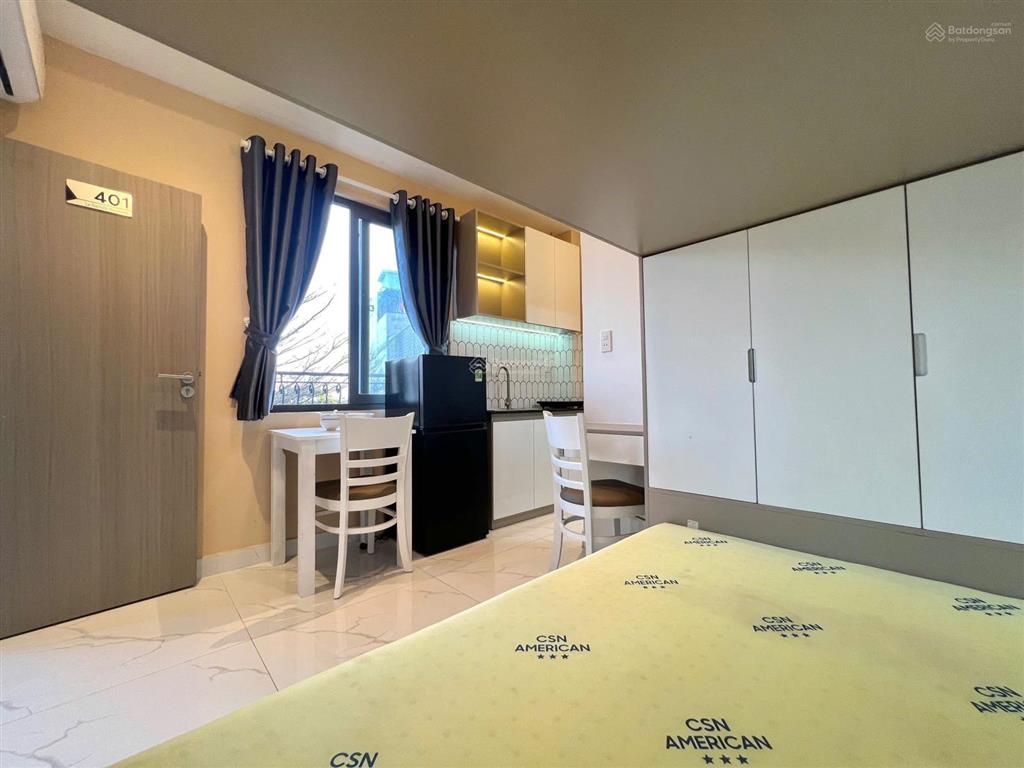 Phòng ban công mới siêu rẻ  siêu đẹp full nội thất ngay công viên làng hoa