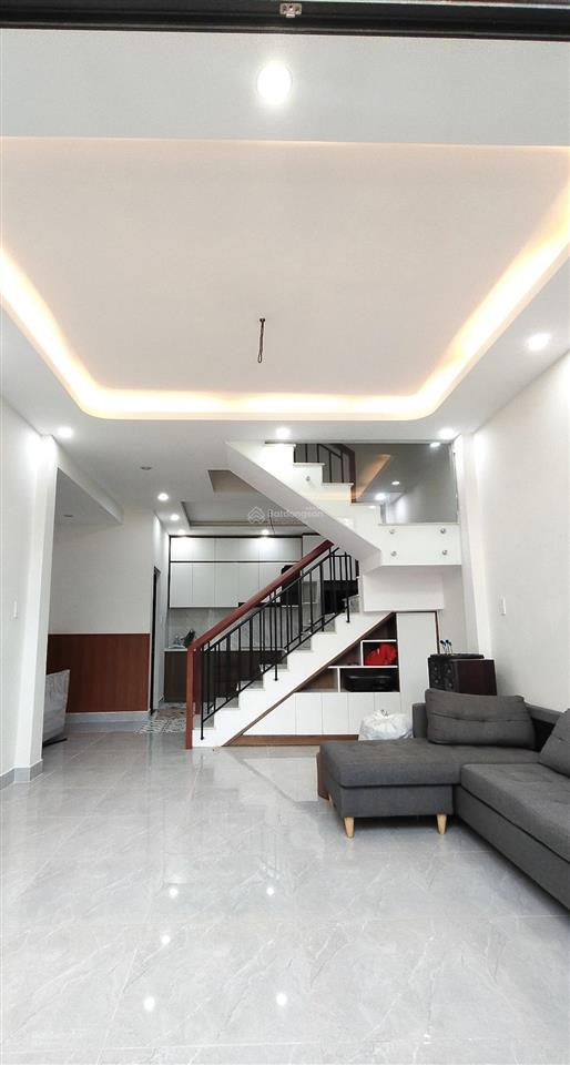 Bán nhà riêng 40m² giá 4,2 tỷ sát khu chợ lk45  bình thành