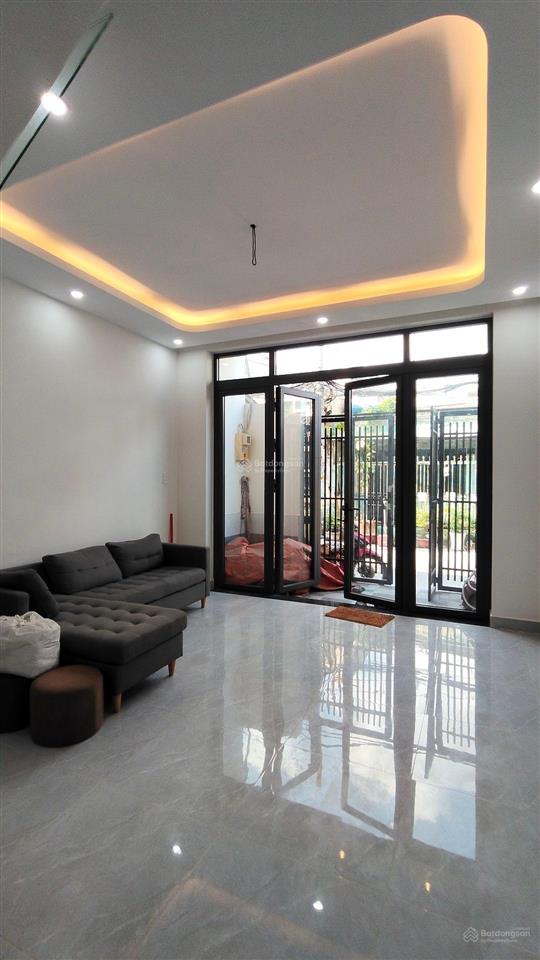 Bán nhà riêng 40m² giá 4,2 tỷ sát khu chợ lk45  bình thành