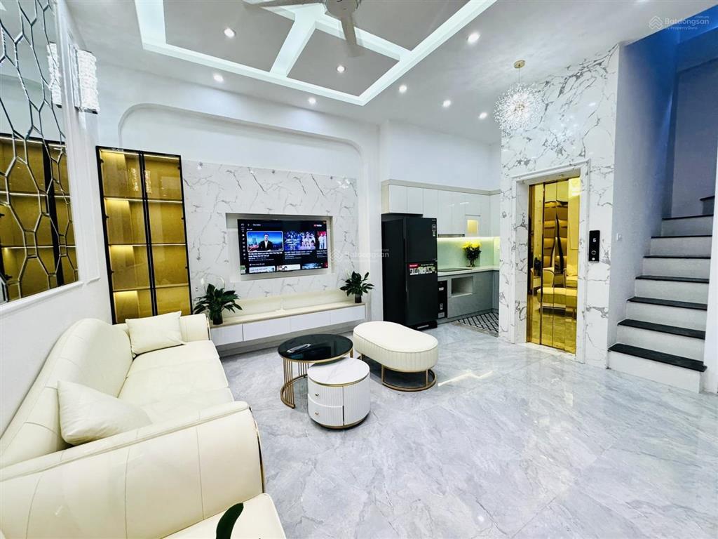 Xã đàn đống đa  10m ra oto  6 tầng thang máy  32m2 5m mặt tiền  full nội thất  ở ngay 10,8 tỷ