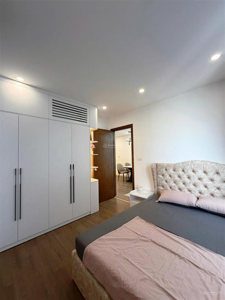 Cắt lỗ gần 300 triệu  chính chủ bán gấp 3pn 92m2, star tower 283 khương trung, full đồ chỉ 6.850tỷ