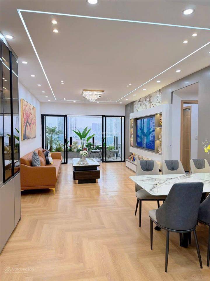Cắt lỗ gần 300 triệu  chính chủ bán gấp 3pn 92m2, star tower 283 khương trung, full đồ chỉ 6.850tỷ