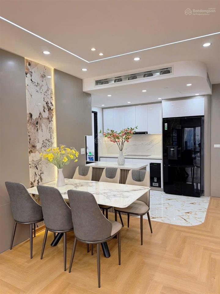 Cắt lỗ gần 300 triệu  chính chủ bán gấp 3pn 92m2, star tower 283 khương trung, full đồ chỉ 6.850tỷ