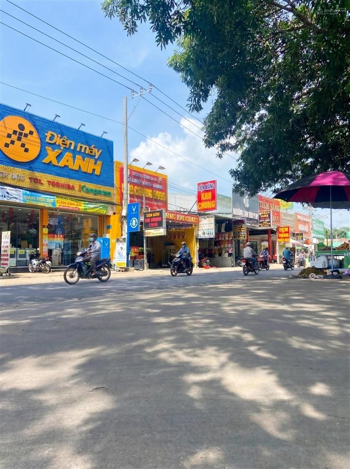 Đất thành tâm chơn thành 330m2 mặt đường ô tô sổ sẵn, 899 triệu