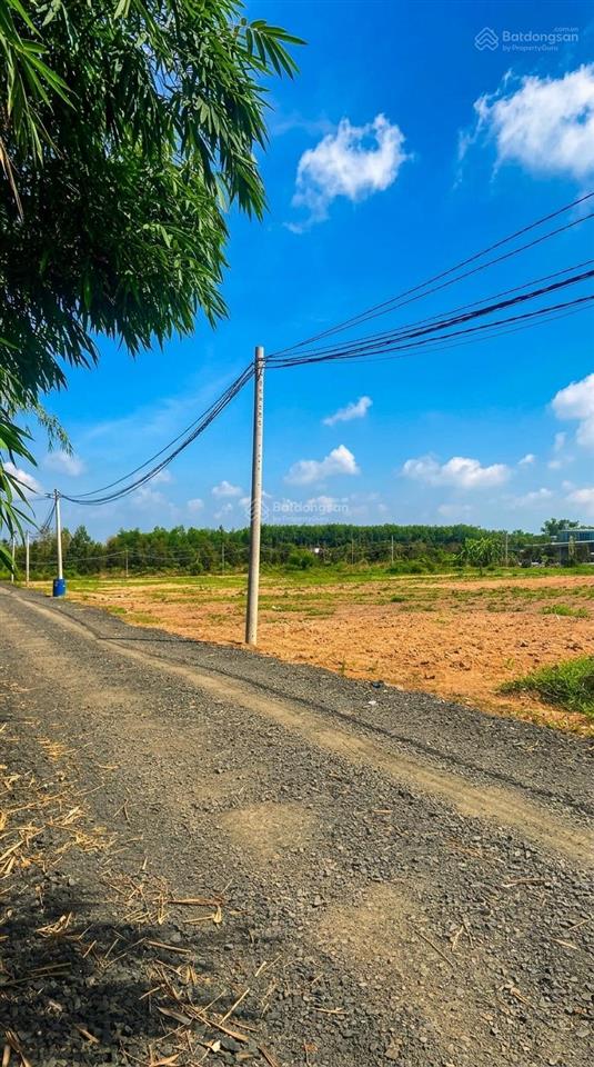 Đất thành tâm chơn thành 330m2 mặt đường ô tô sổ sẵn, 899 triệu