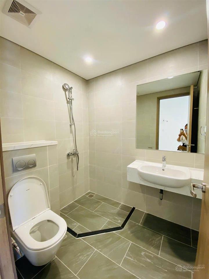 Studio, 34m2, giá 1ty990, tòa gh2  vinhomes grand park, đối diện vincom mega mall