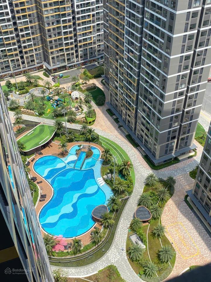 Studio, 34m2, giá 1ty990, tòa gh2  vinhomes grand park, đối diện vincom mega mall
