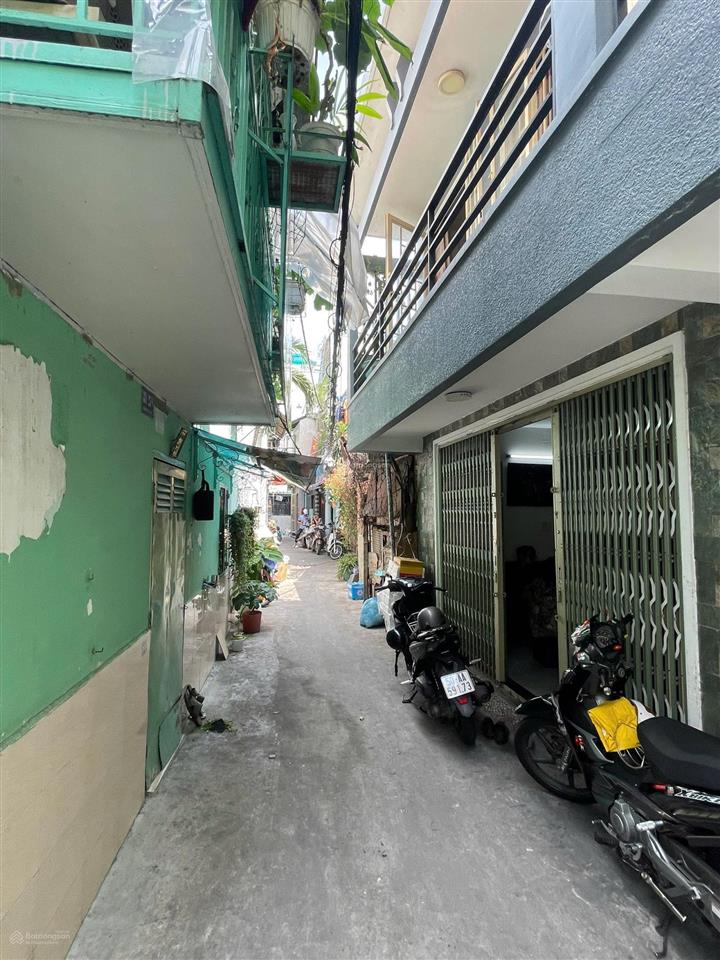 Cô tuyết cần bán gấp căn nhà 36,5m2 giá 5tỷ400 triệu đường phan văn trị phường 11 quận bình thạnh