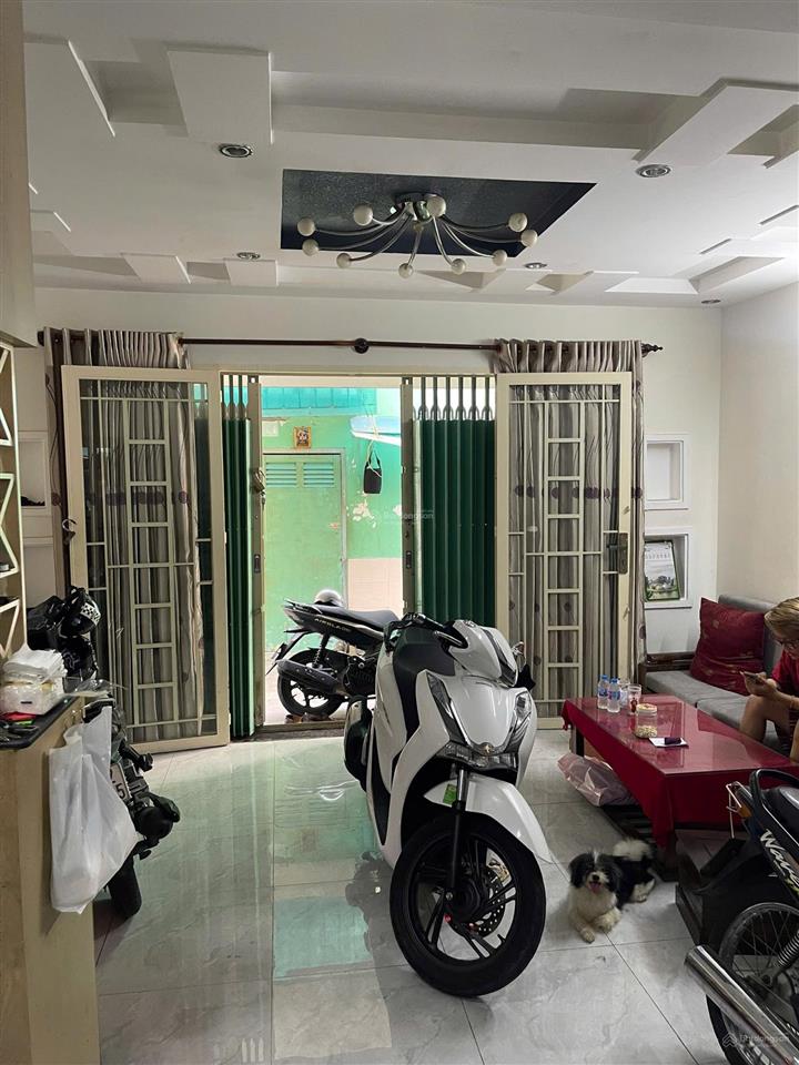 Cô tuyết cần bán gấp căn nhà 36,5m2 giá 5tỷ400 triệu đường phan văn trị phường 11 quận bình thạnh