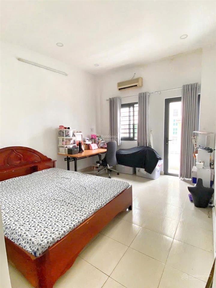 Nhà hẻm xe hơi  2 mặt hẻm thoáng trước sau  lâm văn bền q7  dài 20m  9.5 tỷ