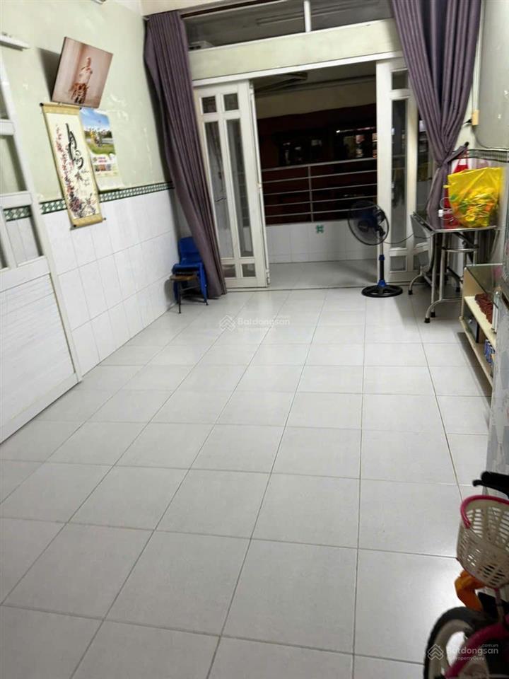 Bán căn hộ xóm cải q5 55m2 (2pn) mới sơn sửa đẹp, trung tâm tiện ích giá 2.65 tỷ