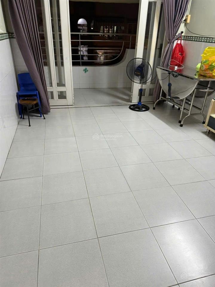 Bán căn hộ xóm cải q5 55m2 (2pn) mới sơn sửa đẹp, trung tâm tiện ích giá 2.65 tỷ
