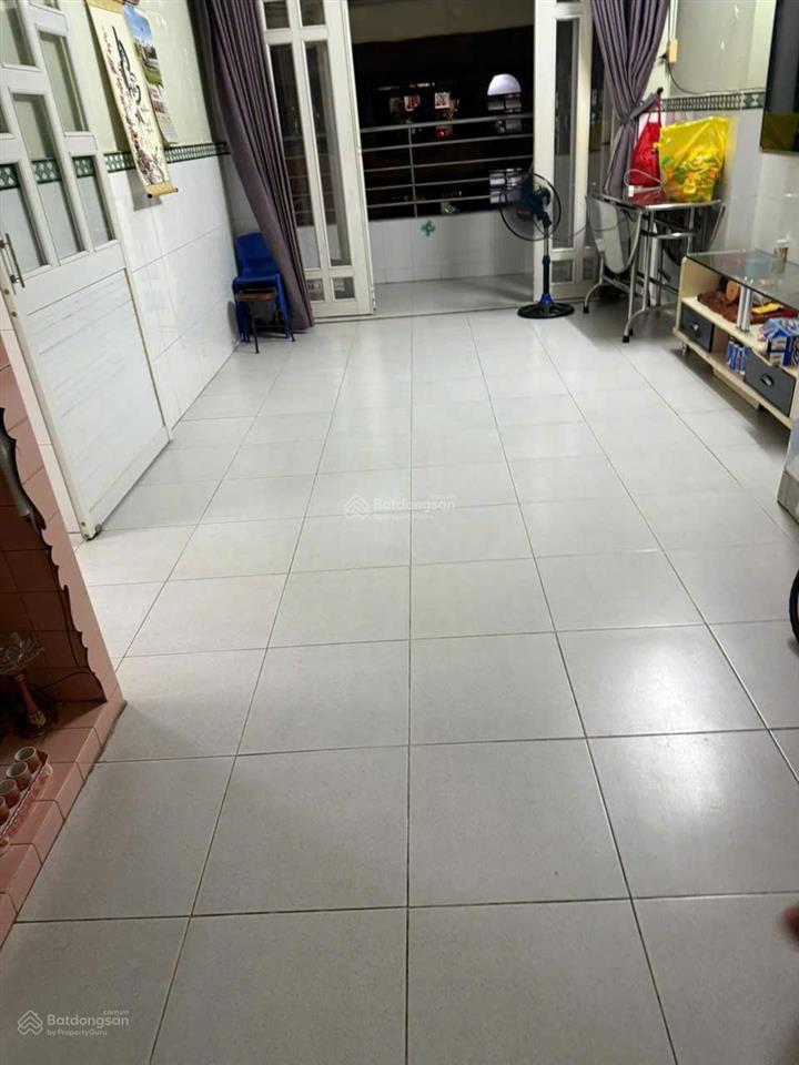 Bán căn hộ xóm cải q5 55m2 (2pn) mới sơn sửa đẹp, trung tâm tiện ích giá 2.65 tỷ