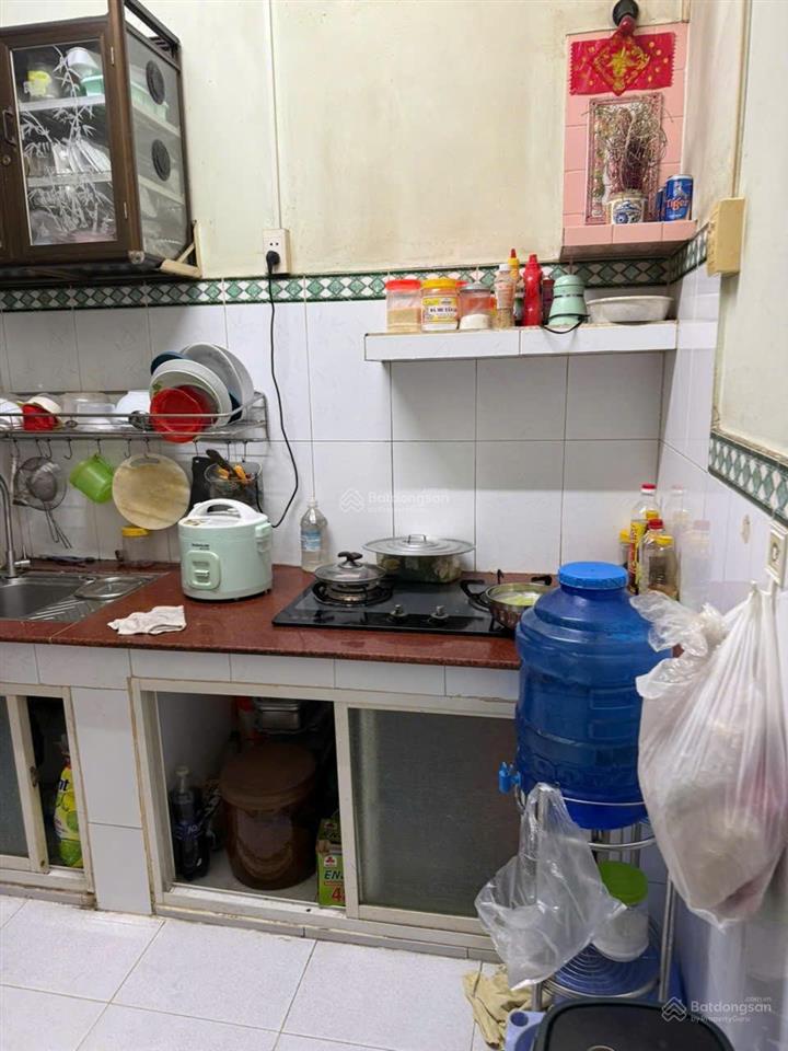 Bán căn hộ xóm cải q5 55m2 (2pn) mới sơn sửa đẹp, trung tâm tiện ích giá 2.65 tỷ
