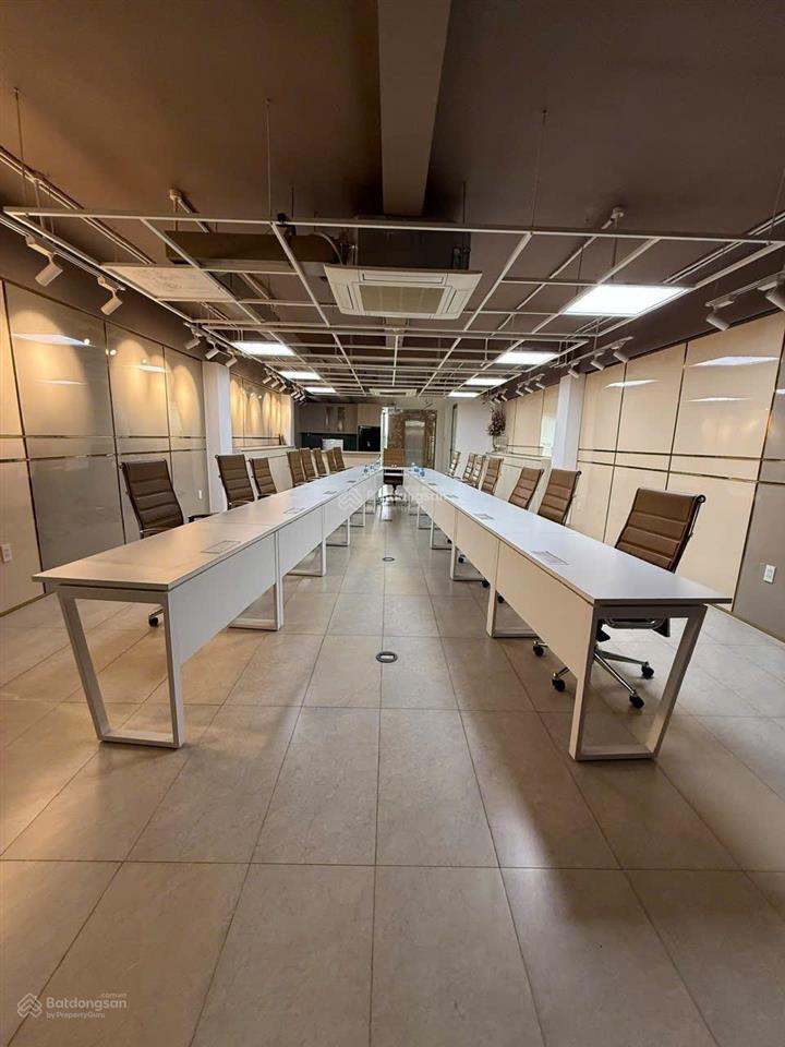Duy nhất mặt tiền cộng hòa (diện tích 6m x 22m,hầm 6 tầng) hđ thuê 120 triệu, giá bán 32 tỷ