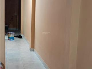 Cho thuê lâu dài nhà cấp 4 2pn mới sửa lại, điện tích 4x20 có sân đậu ô tô, gần trường học