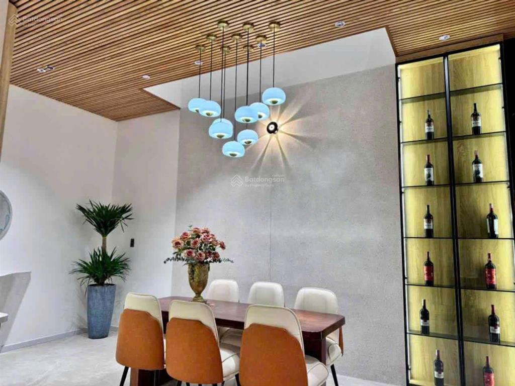 Bán nhà siêu đẹp sát lý thái tông, gần biển đà nẵng. 70m², 3 tầng, 3 phòng ngủ, 4wc. nhỉnh 9 tỷ.
