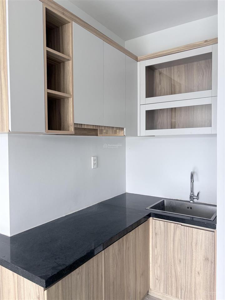Cho thuê căn 2pn2wc sẵn 2 máy lạnh, nhà mới, ở liền, cọc 10tr, quan tâm alo đi coi nhà thực tế ạ