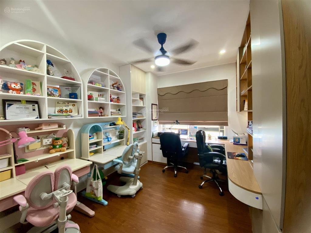 Chính chủ bán cc 2 ngủ, 2 vệ sinh  icid complex