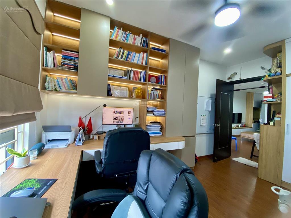 Chính chủ bán cc 2 ngủ, 2 vệ sinh  icid complex