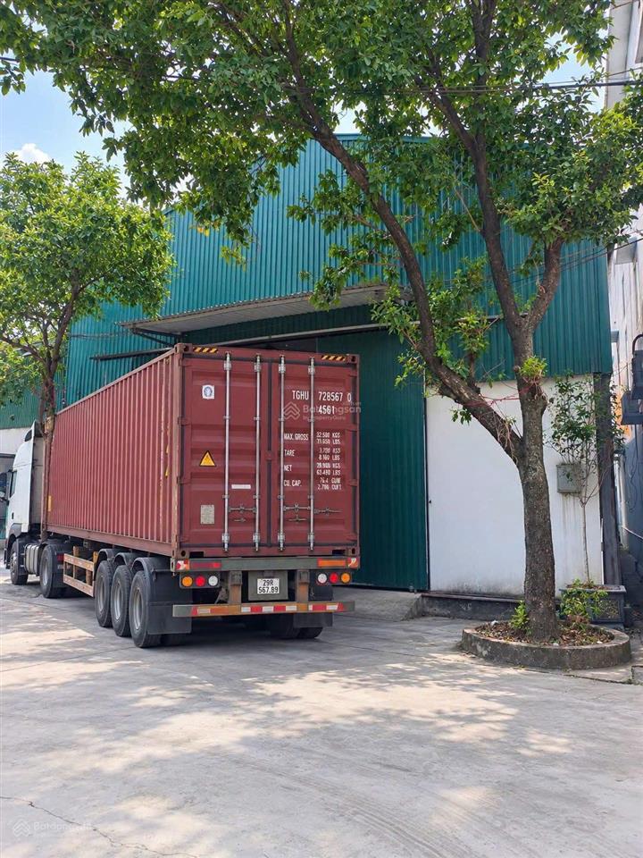 Cần tiền trả nợ nên gđ tôi phải bán 560m2 nhà xưởng đang cho hãng sơn sản xuất có sẵn nhà xuong