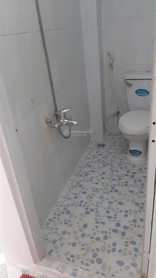 Bán nhà quận 7 giá chỉ 1,7 tỷ  1 trệt 2 lầu dong tiền đang cho thuê 6 triệu/tháng.  ngay!