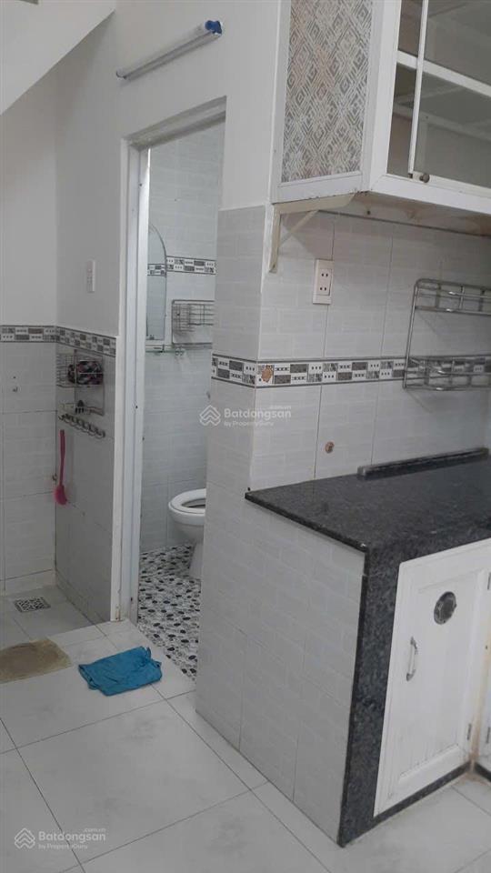 Bán nhà quận 7 giá chỉ 1,7 tỷ  1 trệt 2 lầu dong tiền đang cho thuê 6 triệu/tháng.  ngay!