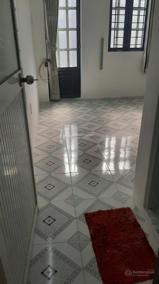 Bán nhà quận 7 giá chỉ 1,7 tỷ  1 trệt 2 lầu dong tiền đang cho thuê 6 triệu/tháng.  ngay!