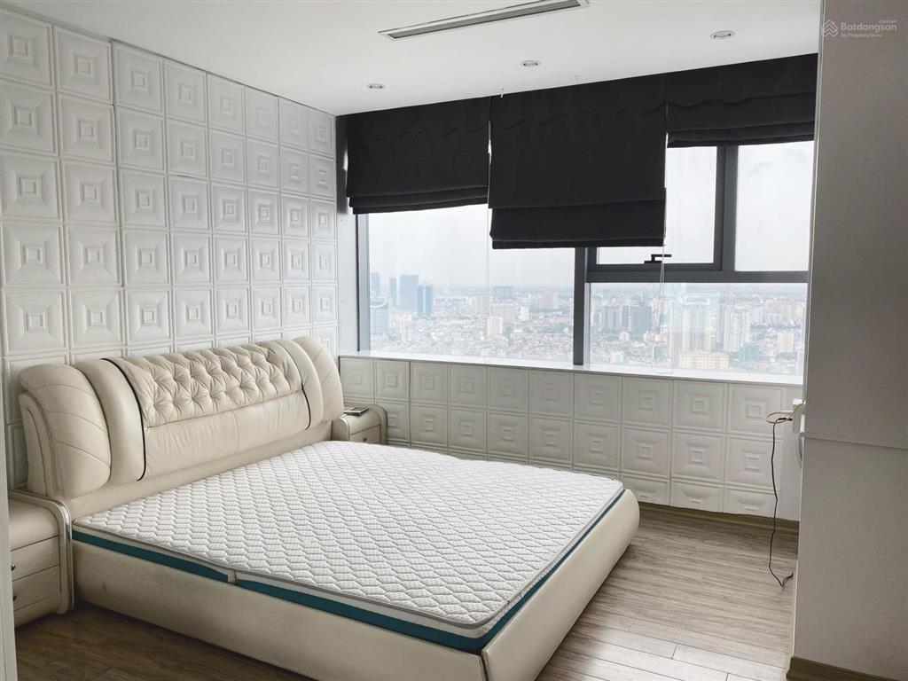 Bán căn 4pn 169m² diamond flower tower hoàng đạo thuý, full nội thất