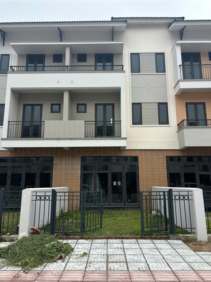 Liền kề 100m2 khai thác vận hành cho thuê được luôn cạnh khu công nghệ cao phù đổng