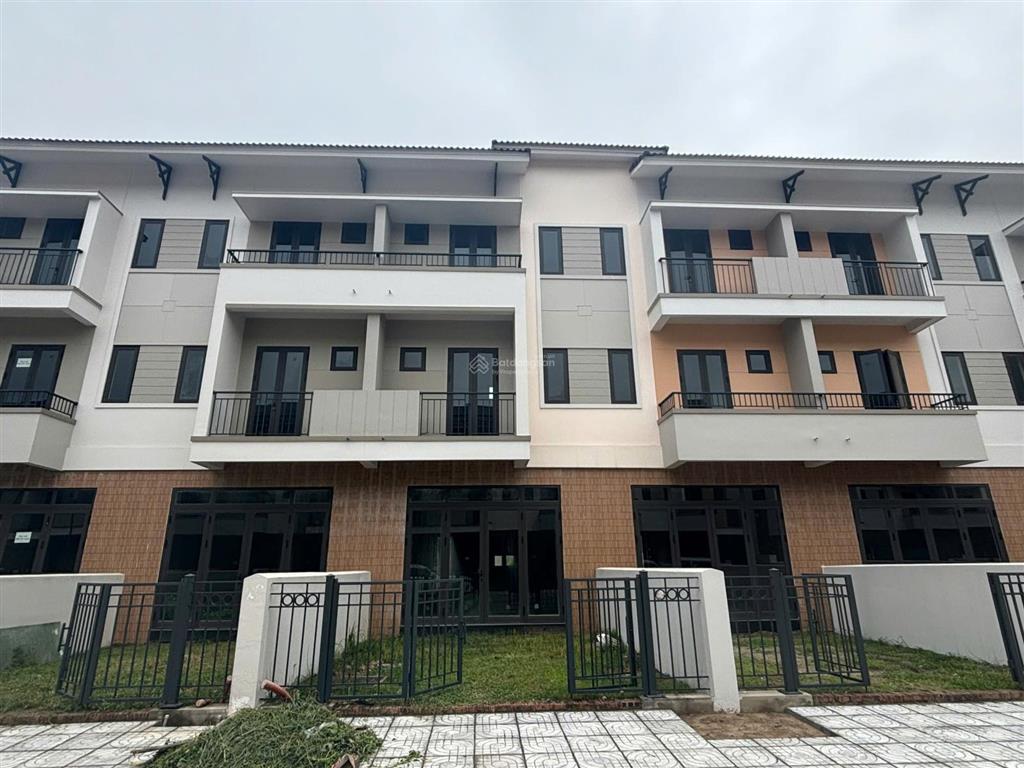Liền kề 100m2 khai thác vận hành cho thuê được luôn cạnh khu công nghệ cao phù đổng
