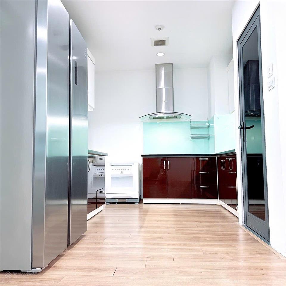 Cc fafilm vnt tower 19 nguyễn trãi. 96m2. 2n2vs. tầng 20. full nội thất mới. giá 8.1tỷ