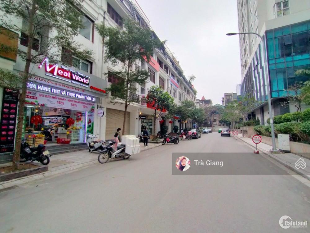 Chính chủ bán căn hộ cc 90 nguyễn tuân 72m2, 2n2vs, bc đông nam giá 7 tỷ, 0846 463 ***
