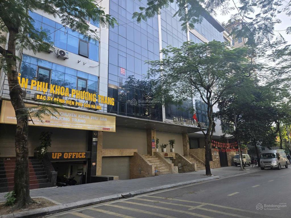Chính chủ cần bán gấp tòa nhà văn phòng phố trần thái tông 135m2 x 8 tầng thông sàn giá 86 tỷ.