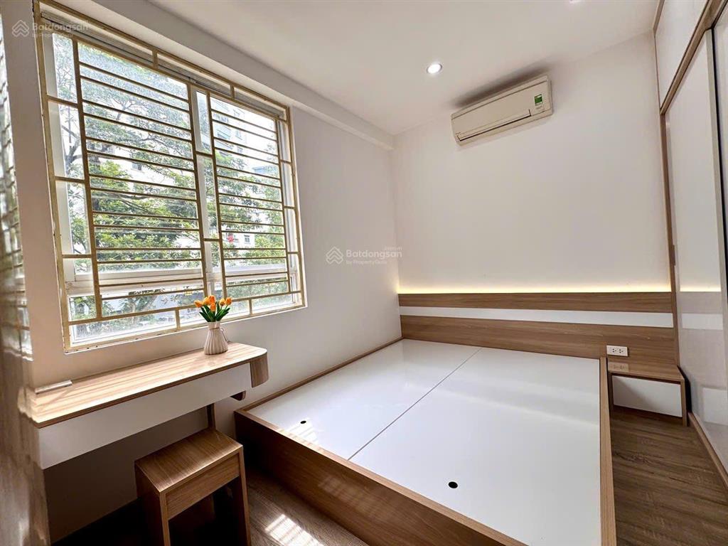 Bán căn 2 phòng ngủ tây nam linh đàm, 4,5 tỷ, 65m2, view đẹp, hàng hot