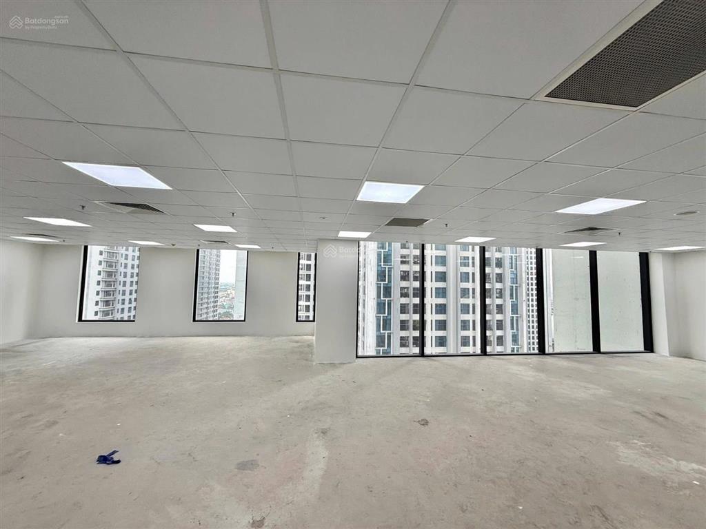 Cho thuê văn phòng hạng a  136 hồ tùng mậu diện tích 145m2 giá 40tr
 sdt 0844 488 ***