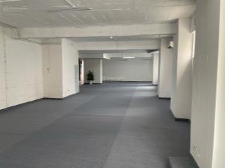 Cho thuê văn phòng đẹp, 90 triệu, 500m2 tại lê văn lương giao với khúc duy tiến